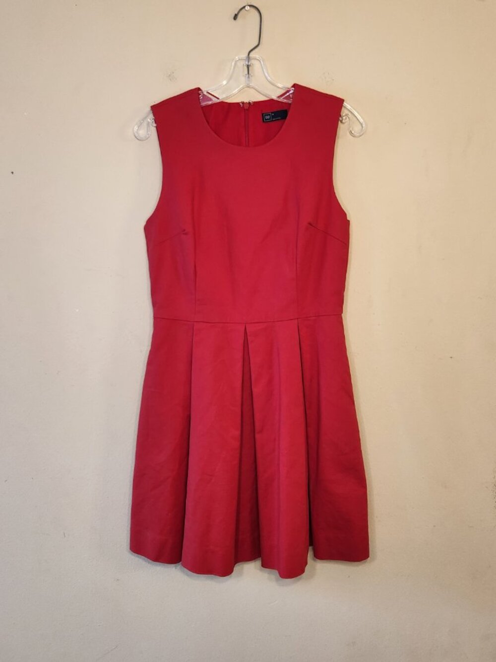 Gap sleeveless red pleated dress with pockets size 10
